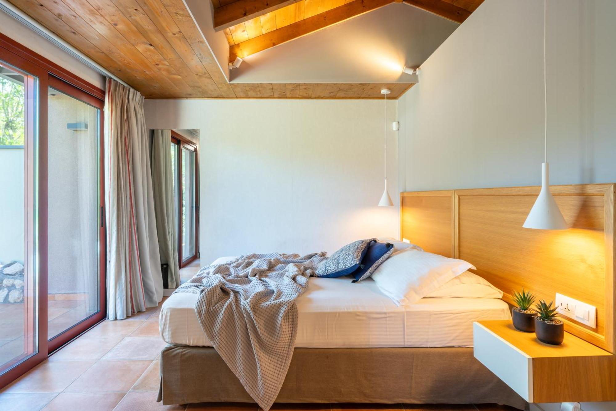 Klaritz Luxury Suites Lassi  Buitenkant foto
