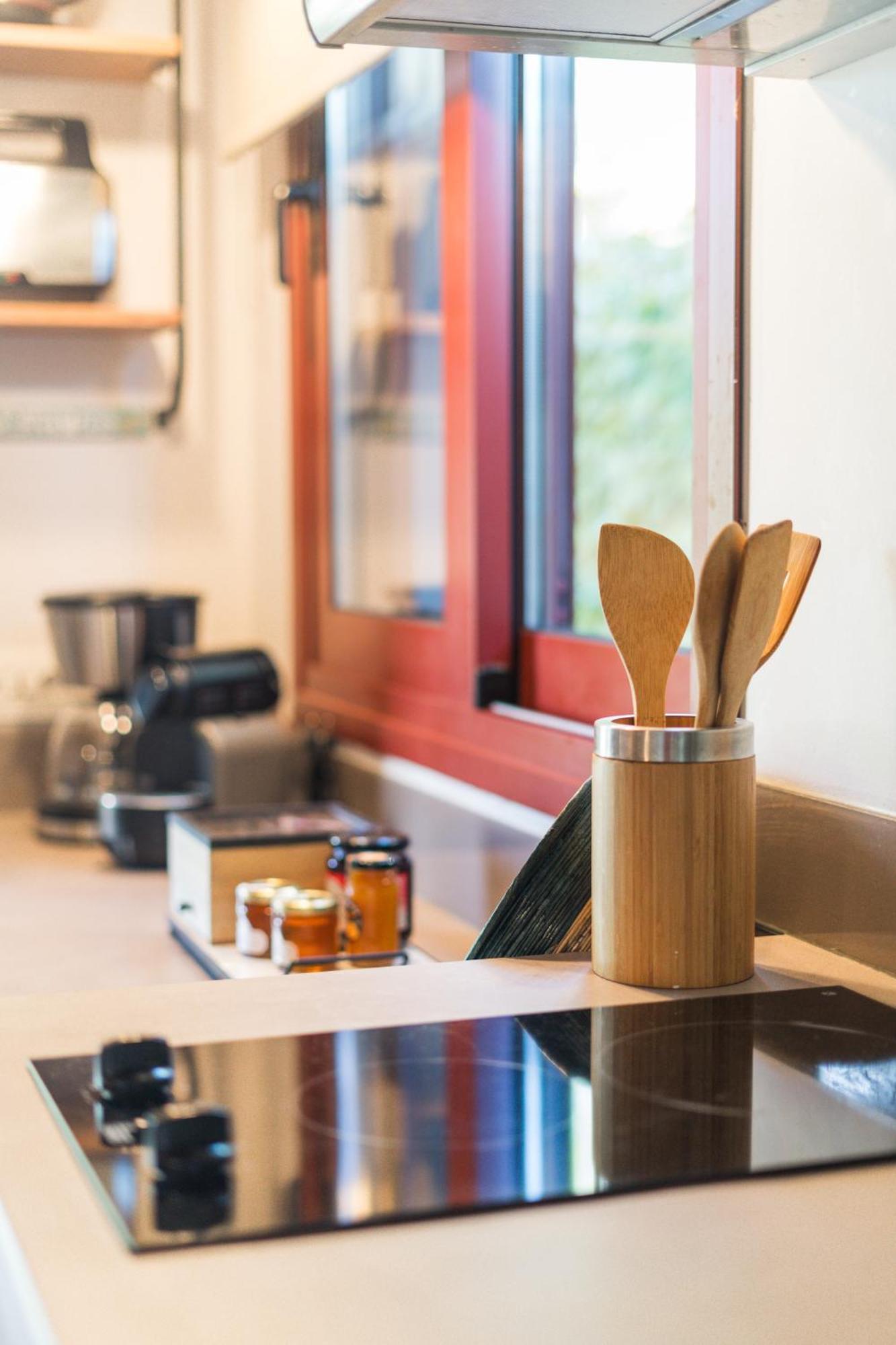 Klaritz Luxury Suites Lassi  Buitenkant foto