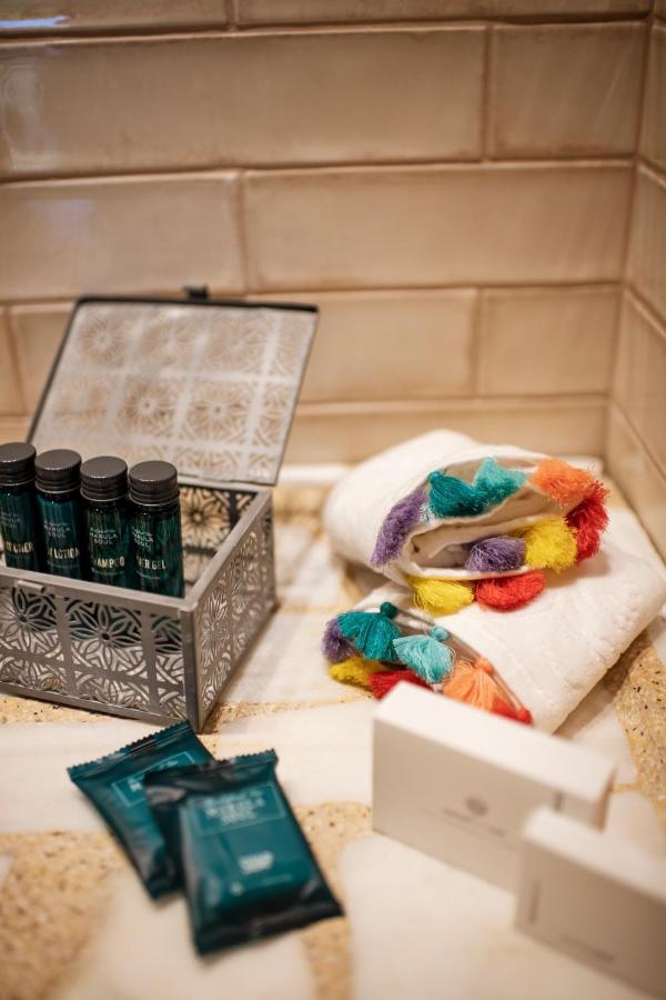 Klaritz Luxury Suites Lassi  Buitenkant foto
