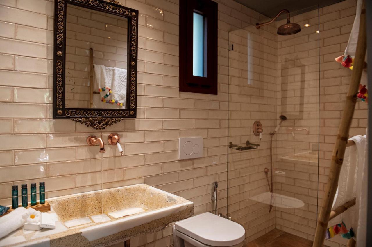Klaritz Luxury Suites Lassi  Buitenkant foto